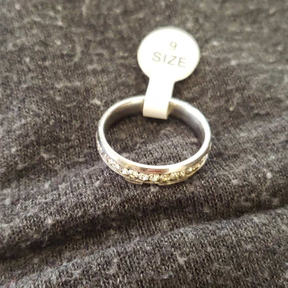 Silver infinity ring - Picture 2 of 4